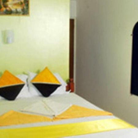קלנגוטה Gabriel Guest House מראה חיצוני תמונה